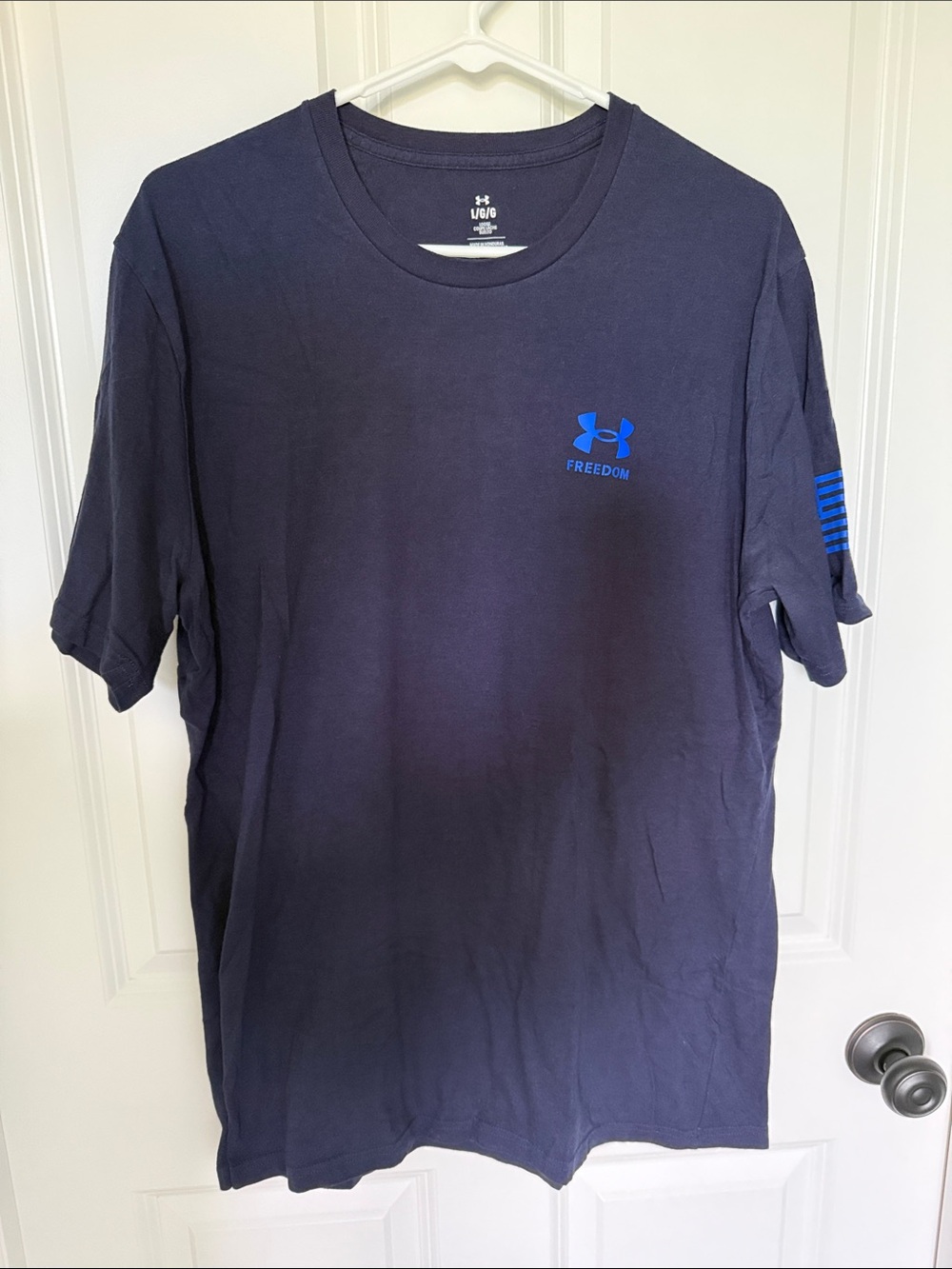 Under Armour Men’s Navy Short-Sleeve Tee with Blue Logo